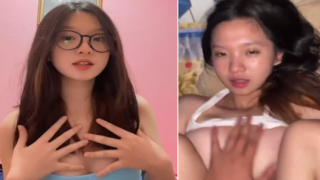 Bắt bạn gái banh háng còn mồm ngậm quần lót