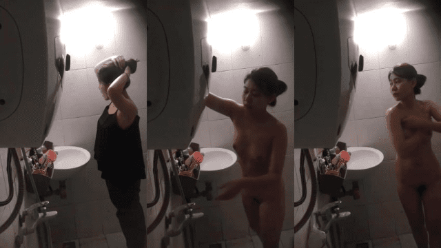 Thêm 1 em xinh gái dáng ngon đi tắm bị quay lén - yvhvqpnu.sbs