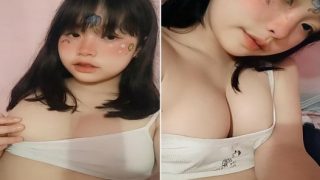 Sex VN em non thích được bóp vú